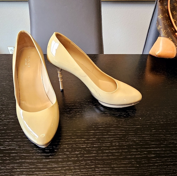 GUCCI HEELS - Picture 3 of 15